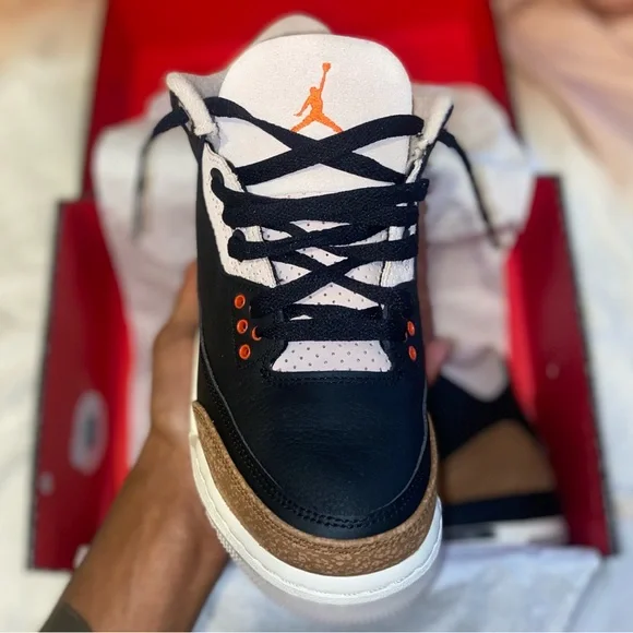 Air Jordan 3 Retro (GS) “Desert Elephant” - Picture 4 of 13